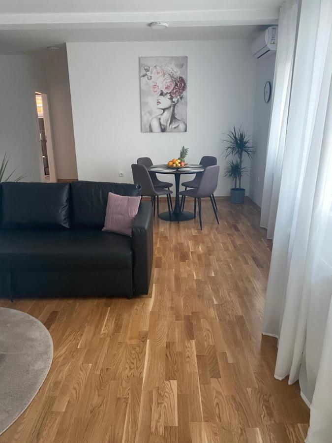 Penthouse West S Varaždin Exterior foto