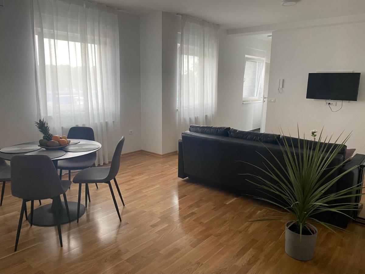 Penthouse West S Varaždin Exterior foto